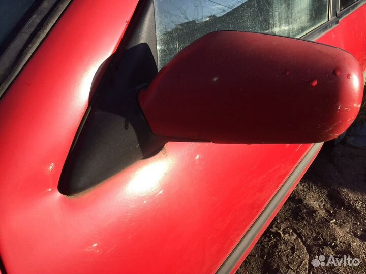 Левое зеркало Nissan Primera P10