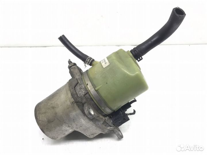 Насос эур 4N513K514DJ Volvo V50 (2004-2012)