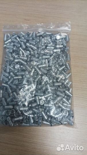 Держатель штока дренажного клапанаJura