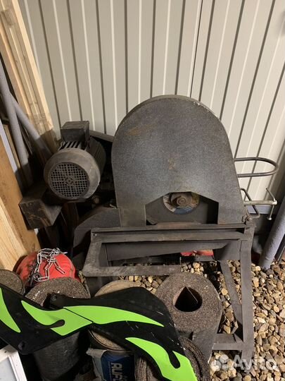 Отрезной станок по металлу