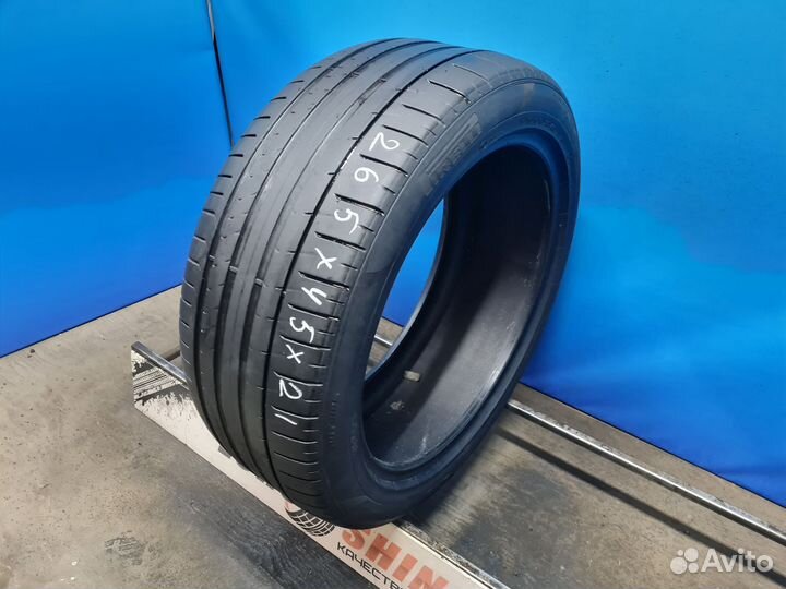 Pirelli P Zero PZ4 265/45 R21 104V