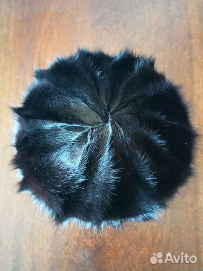 Берет из норки черный