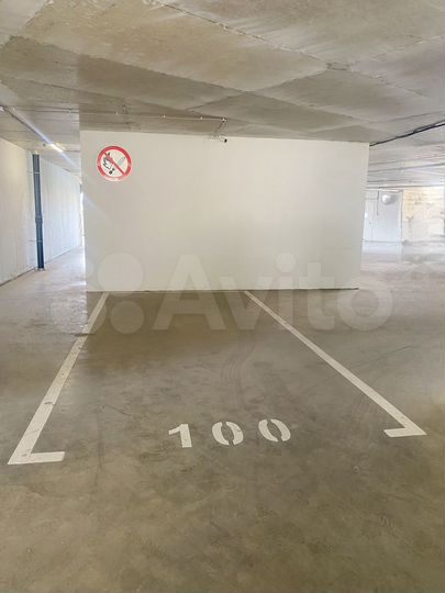 Машиноместо, 18 м²