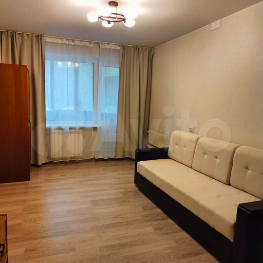 2-к. квартира, 43,2 м², 1/9 эт.