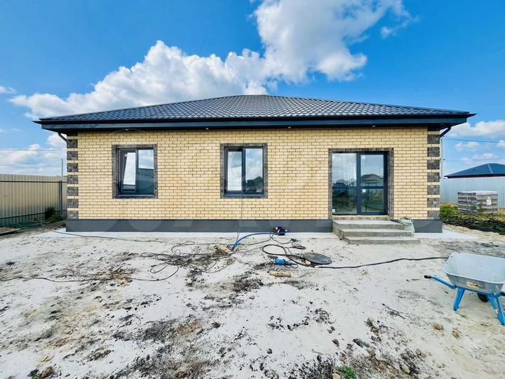 Дом 106 м² на участке 8,5 сот.