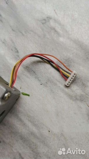 Шаговый двигатель 39HM2-041