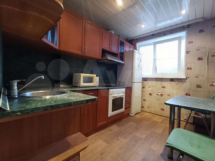 2-к. квартира, 45 м², 1/9 эт.