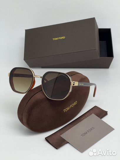 Солнцезащитные очки tom ford