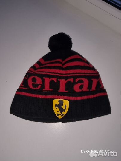 Зимняя шапка Ferrari