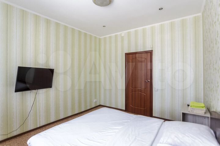 2-к. квартира, 60 м², 1/4 эт.