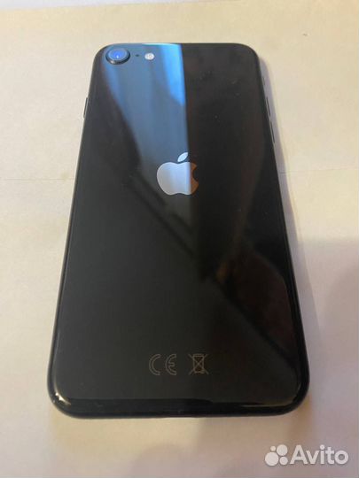 Телефон iPhone SE 2020