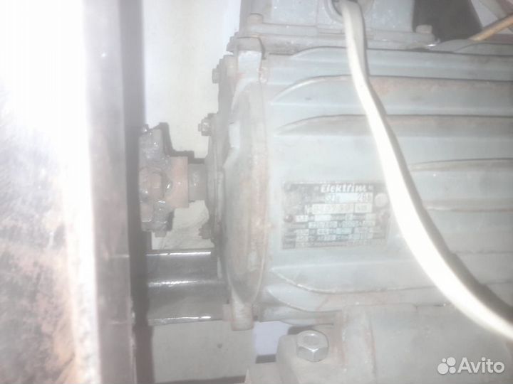 Токарный станок по металлу