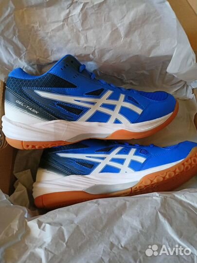 Кроссовки asics