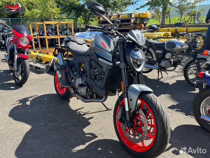 Ducati Monster 900 2022г
