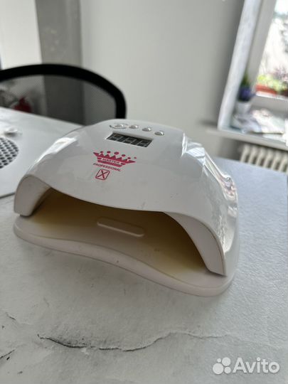 Лампа для ногтей