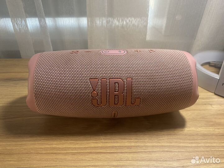 Колонка jbl charge 5 бу розовая