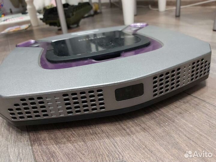 Робот пылесос Philips FC8796