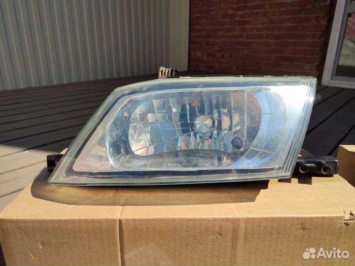 Фары Ниссан Ad Y11 цена за пару