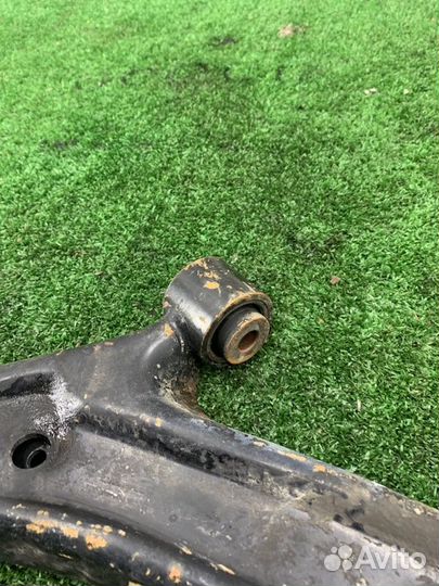 Рычаг нижний передний левый Honda Logo GA3 D13B