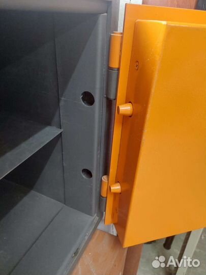 Сейф металлический бу