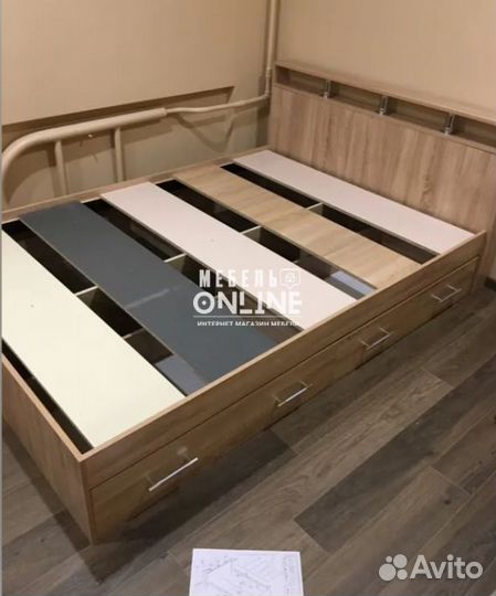 Кровать 140х200 с ящиками новая