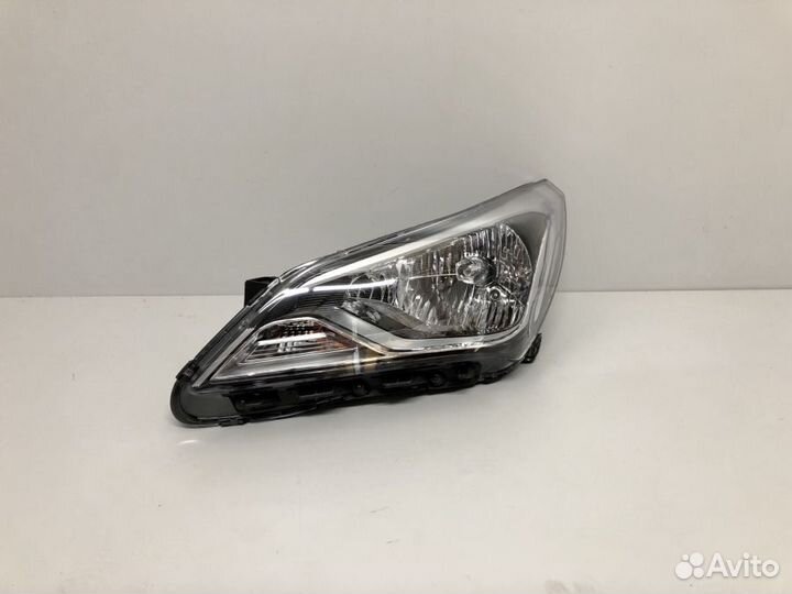 Фара левая Hyundai Solaris RB 2015-2017