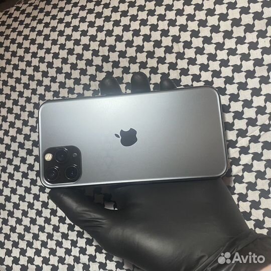 iPhone 11 Pro, 64 ГБ