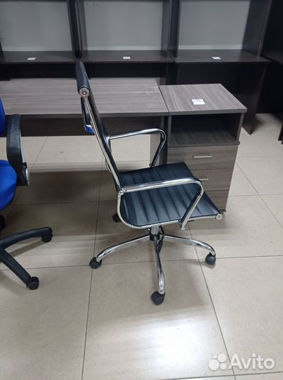 Кресло офисное кож-зам