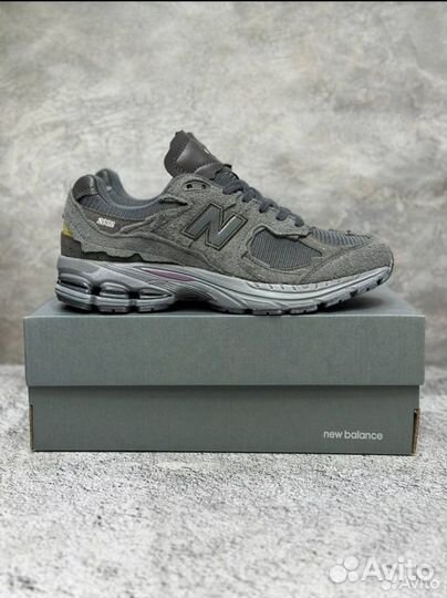 Кроссовки new balance мужские замша 2002