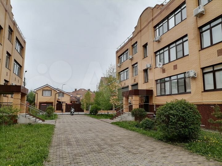 1-к. квартира, 45,3 м², 1/3 эт.