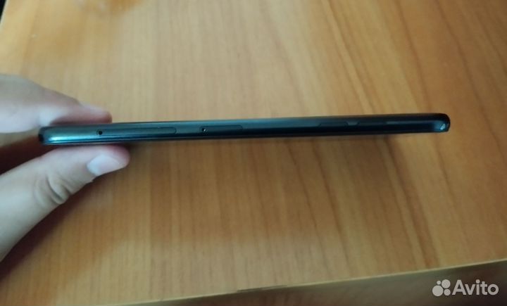 Samsung Galaxy A6, 4/64 ГБ