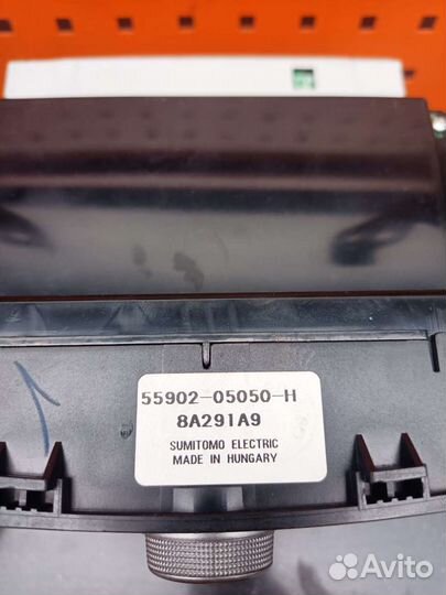 Панель управления Тойота Авенсис