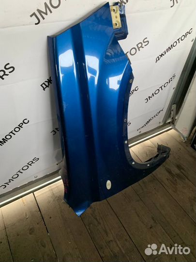 Крыло переднее правое Nissan X-trail T31 с дефект