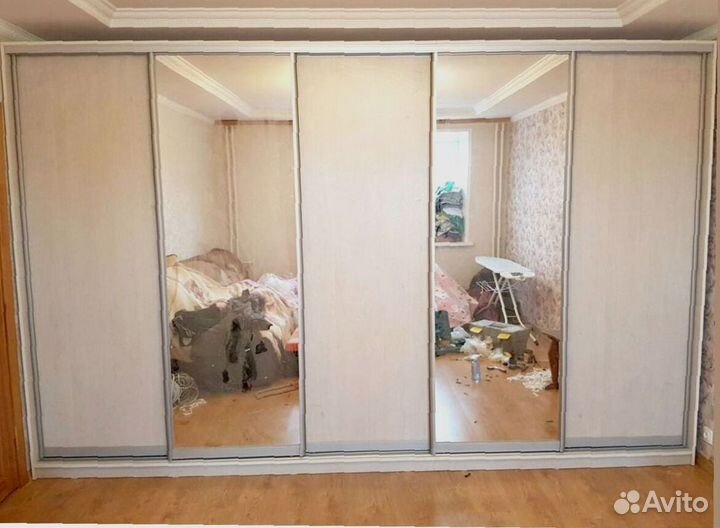 Угловой шкаф купе