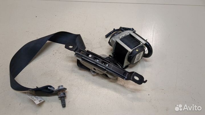 Ремень безопасности правый передний Nissan Juke