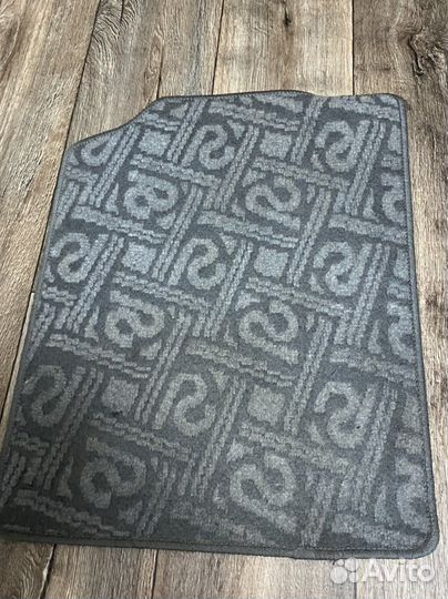 Автомобильные коврики текстильные