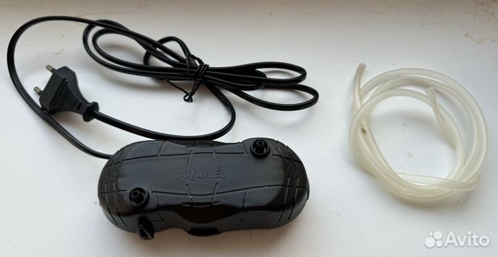 Аквариумный компрессор aquael miniboost 200