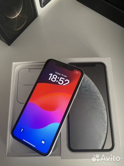 iPhone Xr, 64 ГБ