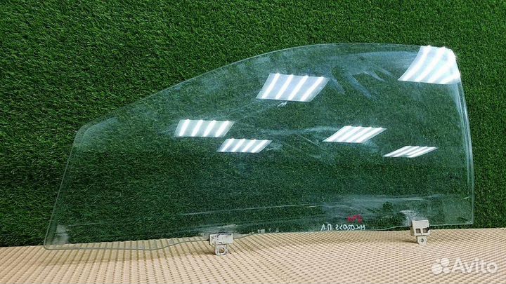 Стекло двери переднее левое Geely Mk Cross LG1