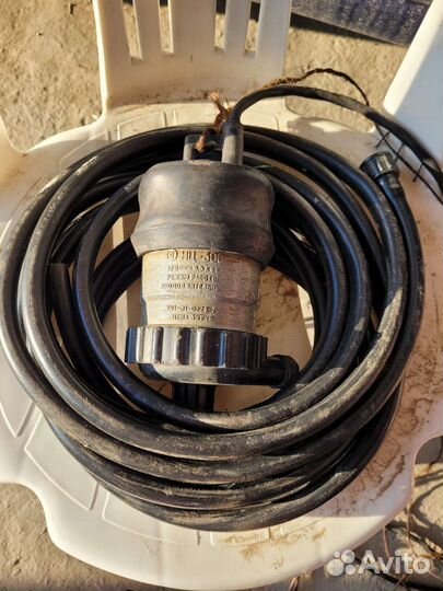 Насос центробежный погружной нц-300 12Вольт