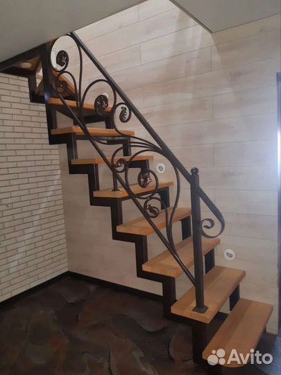 Лестницы и крыльцо