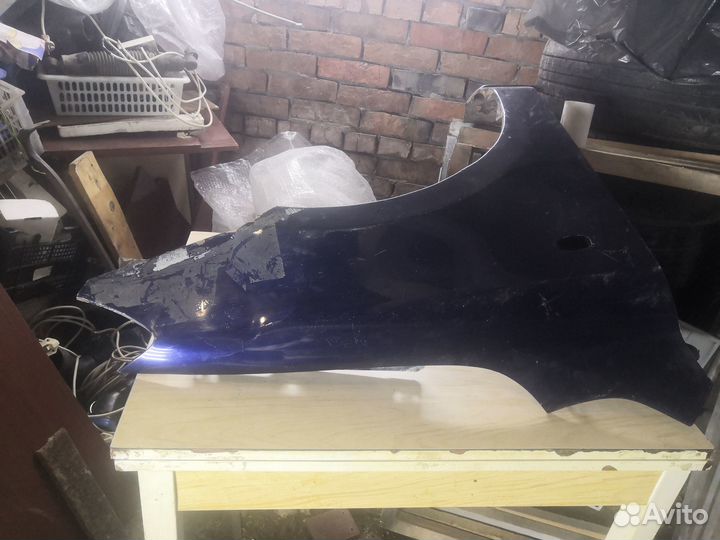 Крыло мазда демио 2003 правое