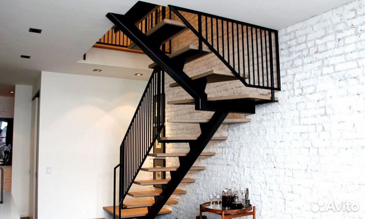 Лестница в дом под ключ