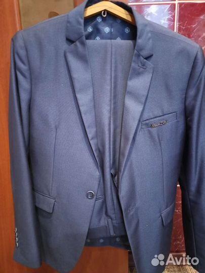 Костюм мужской