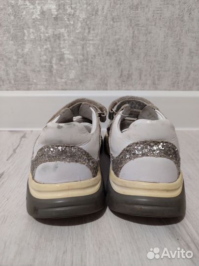 Кроссовки Woopy