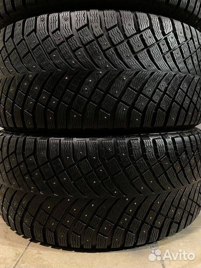 Michelin X-Ice North 4 SUV 255/45 R20 105T