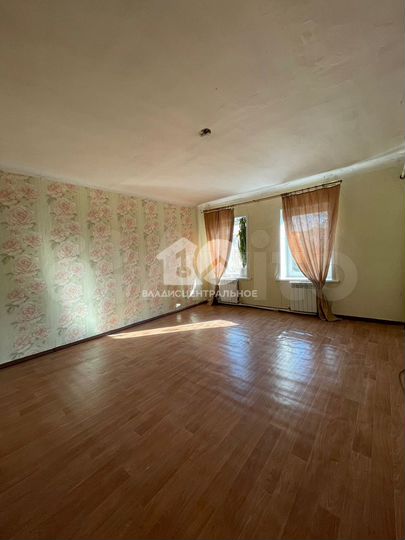 Дом 69,6 м² на участке 4 сот.