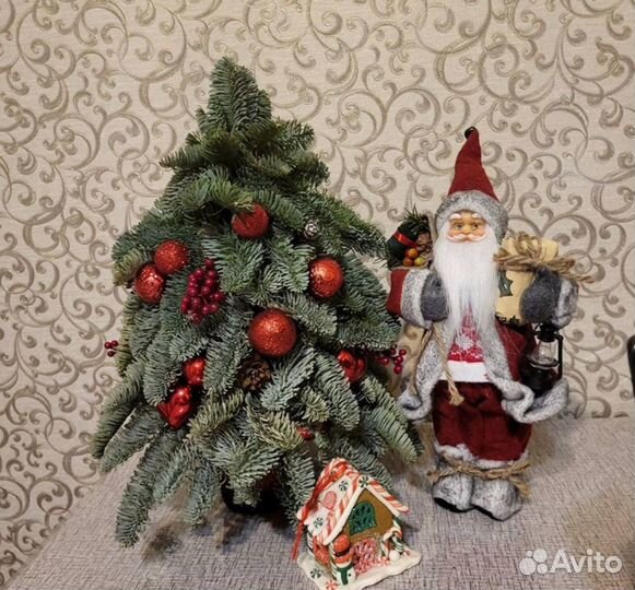 Новогодняя композиция. Ёлка из нобилиса