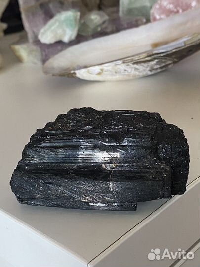 Черный турмалин Шерл