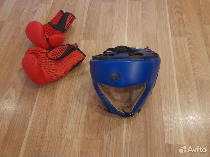 Боксерский шлем Boybo